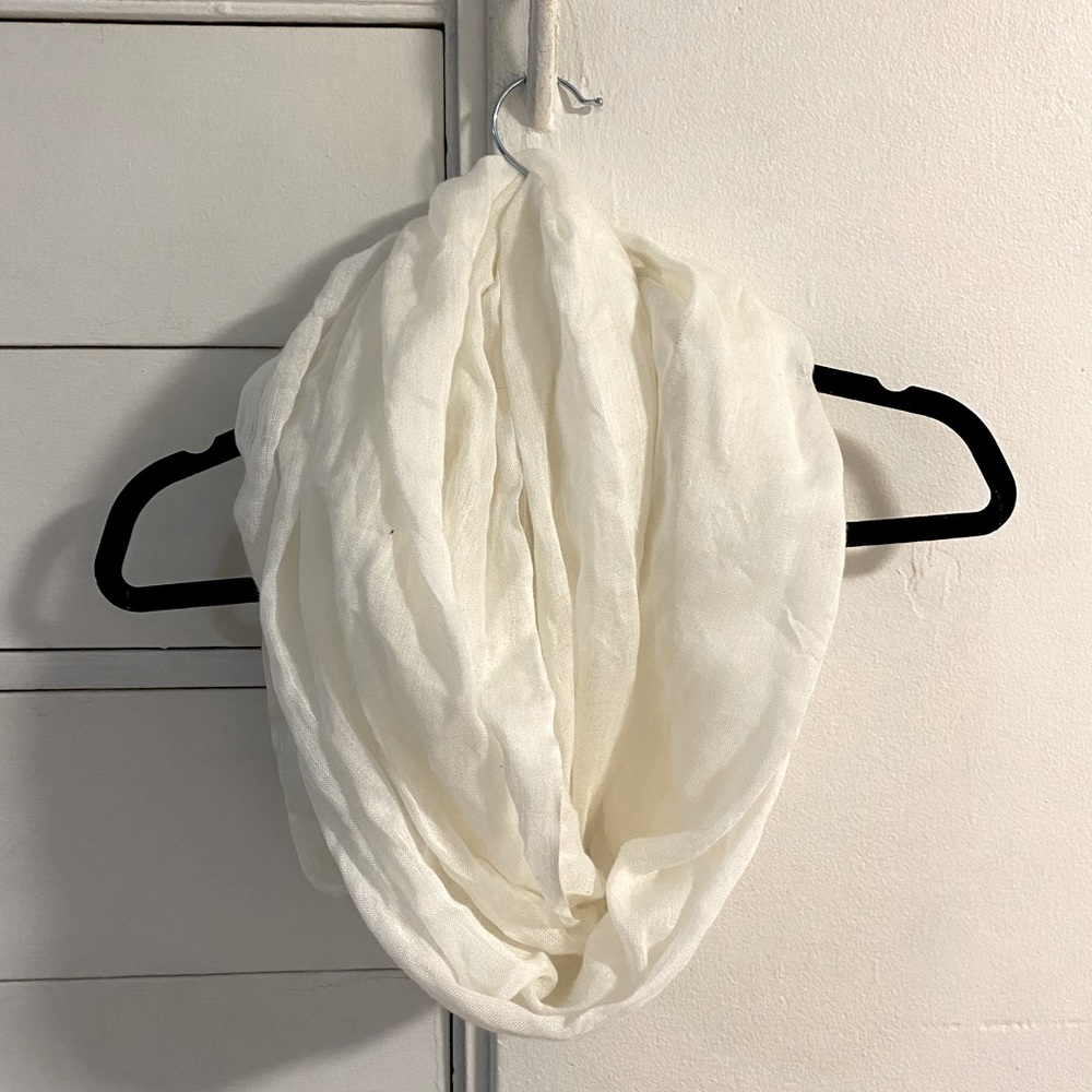 🎉5/$30 -  Light & White CK infinity scarf